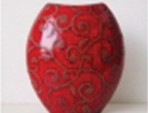 RED CURLY VINE BAMBOO VASE